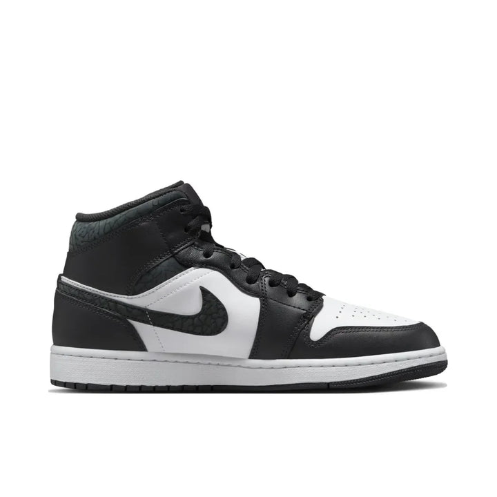 Nike Air Jordan 1 Mens trainers Medium Cut Basketball Shoes White