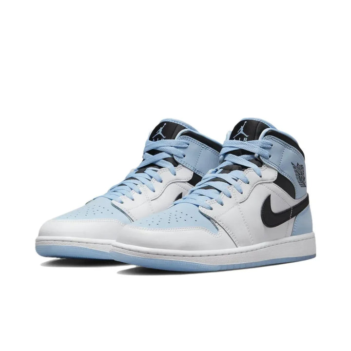 Nike Air Jordan 1 Mens trainers Medium Cut Basketball Shoes White