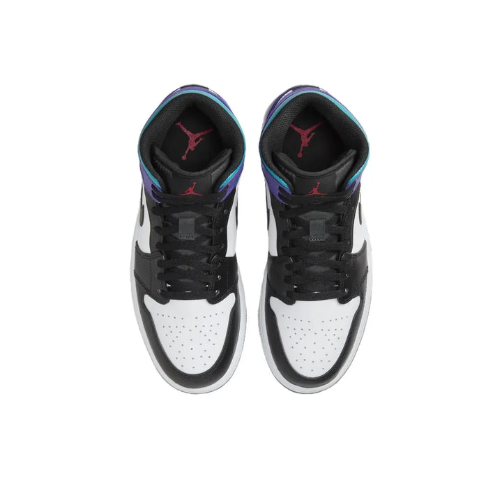 Nike Air Jordan 1 Mens trainers Medium Cut Basketball Shoes White