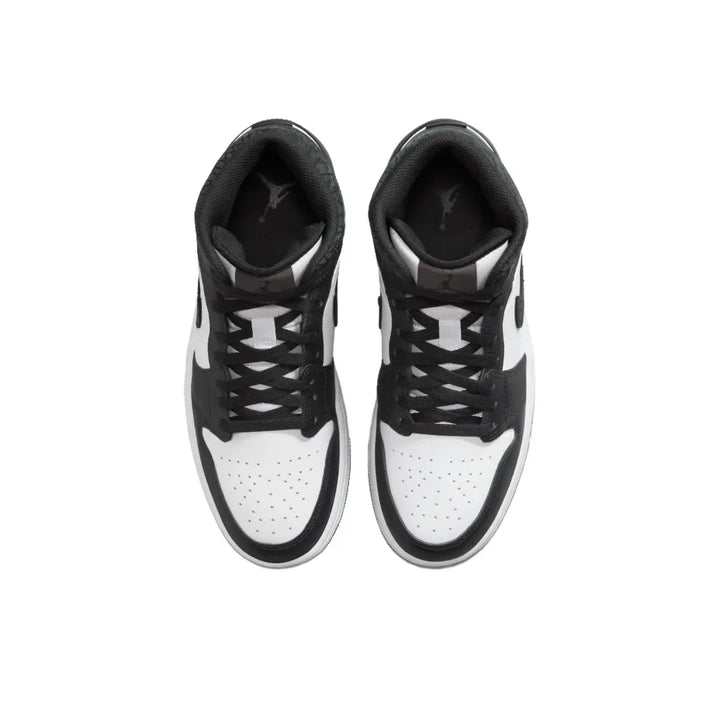 Nike Air Jordan 1 Mens trainers Medium Cut Basketball Shoes White